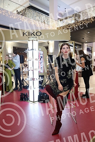 The well-known Italian brand KIKO Milano is organizing the first MAKE-UP MARATHON this weekend at the Gallery shopping center in Belgrade, and as part of today's event, actress Tamara Dragicevic and make-up artist Nena Ilic gave visitors tips on givi The well-known Italian brand KIKO Milano is organizing the first MAKE-UP MARATHON this weekend at the Gallery shopping center in Belgrade, and as part of today's event, actress Tamara Dragicevic and make-up artist Nena Ilic gave visitors tips on givi
