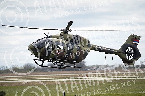 The President of the Republic of Serbia Aleksandar Vucic and His Highness Sheikh Nasser bin Hamad bin Isa Al Khalifa attended a demonstration of weapons, military equipment and capabilities of the units of the Serbian Army at the Military Airport 
