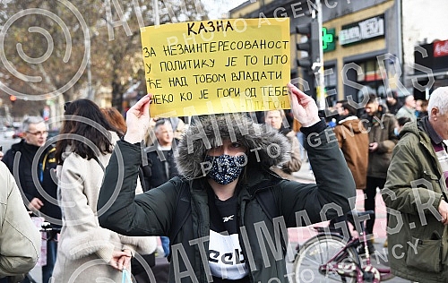 In Novi Sad, the blockade of the crossroads near Futoska pijaca was held from 1 pm to 2 pm, and then the walk along Jevrejska Street, Jovana Subotica Street to the Temerin Crossroads started. U Novom Sadu je odrzana blokada raskrsnice kod Futoske p