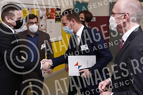  Serbian First Deputy Prime Minister and Minister of Education, Science and Technological Development Branko Ruzic and German Ambassador to Serbia Thomas Schieb visited the German school and signed an agreement on cooperation between the two governme