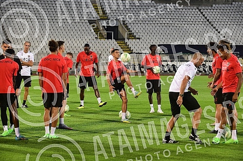 The players of FC Nice held a training session on the occasion of the upcoming Conference League match against FC Partizan.Igraci FK Nice odrzali su trening povodom predstojeceg meca Lige konferencija koji igraju protiv FK Partizan.