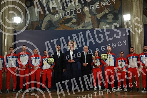 The President of the Republic of Serbia, Aleksandar Vucic, received the winners of gold medals at the European Boxing Championships, Vahid Abasov and Artyom Ageyev, as well as members of the delegation of the Boxing Federation of Serbia and the Olymp The President of the Republic of Serbia, Aleksandar Vucic, received the winners of gold medals at the European Boxing Championships, Vahid Abasov and Artyom Ageyev, as well as members of the delegation of the Boxing Federation of Serbia and the Olymp