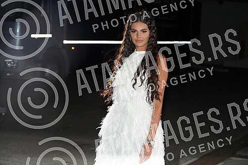 Superfinale of the fifth season of the reality program Zadruga, which is broadcast on Pink TV.Superfinale pete sezone rijaliti programa Zadruga koji se emituje na televiziji Pink.