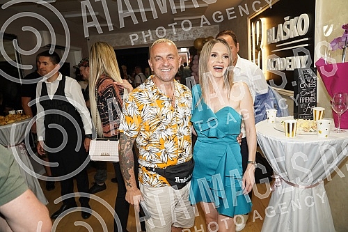 The queen of shaded eyeliner as many call her, a great professional and a woman who brought numerous techniques and knowledge in the field of permanent make-up to our region and was the first, Verica Blasko, opened the Blasko academy salon.
Kraljica The queen of shaded eyeliner as many call her, a great professional and a woman who brought numerous techniques and knowledge in the field of permanent make-up to our region and was the first, Verica Blasko, opened the Blasko academy salon.
Kraljica