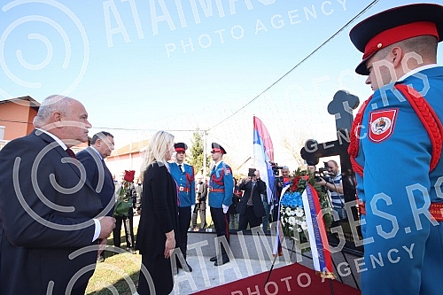 In Sijekovac near Brod, 30 years have been marked since the horrific crime against the Serbian people, committed by Croatian forces, a memorial service was held in the Church of the Holy Great Martyr Mary of Fire, and then wreaths were laid.U Sijek