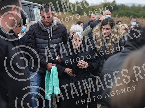 The Djokic family from Aleksinac, who were presumably killed between September 26 and 27 in the area of the village of Moravac, were seen off by relatives, neighbors, friends and priests from Goran's mother's house for eternal rest in the cemetery in The Djokic family from Aleksinac, who were presumably killed between September 26 and 27 in the area of the village of Moravac, were seen off by relatives, neighbors, friends and priests from Goran's mother's house for eternal rest in the cemetery in
