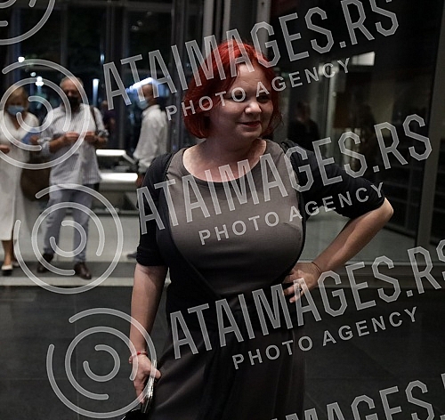 The double, 54th and 55th editions of Bitef, were officially opened tonight at the Yugoslav Drama Theater.Dvostruko, 54. i 55. izdanje Bitefa, svecano je otvoreno veceras u u Jugoslovenskom dramskom pozoristu