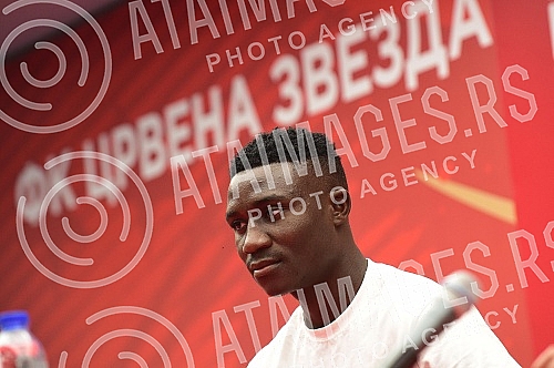 Kings Kangwa, a new reinforcement of FC Red Star for next season, was presented at the Media Center of the Rajko Mitic Stadium.U Medija centru stadiona Rajko Mitic predstavljen je Kings Kangva, novo pojacanje FK Crvena zvezda za narednu sezonu.