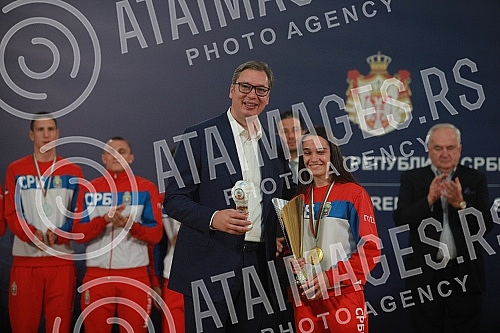 The President of the Republic of Serbia, Aleksandar Vucic, received the winners of gold medals at the European Boxing Championships, Vahid Abasov and Artyom Ageyev, as well as members of the delegation of the Boxing Federation of Serbia and the Olymp