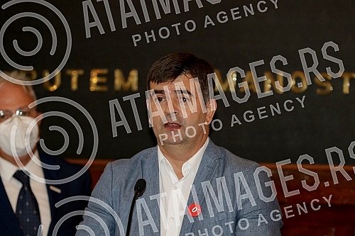 For the tenth time, the US Embassy in Serbia, in cooperation with the  Red Cross of Serbia, marked the anniversary of the tragic attacks on New York and Washington by organizing an action of voluntary blood donation.Ambasada SAD u Srbiji je po deset