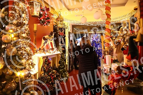 Opening of Vuk's Christmas Corner - the first Christmas concept pop-up store in Belgrade.Otvaranje Vukovog bozicnog kutka - prve Christmas concept pop-up prodavnice u Beogradu.