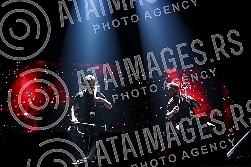 2CELLOS, the duo Luka Sulic and Stjepan Hauser held a concert in Stark Afrena as part of their 2CELLOS world tour, which is their last joint tour.2CELLOS, duo Luka Sulic i Stjepan Hauser odrzao je u sklopu  svetske turneje 2CELLOS, koja im je posle