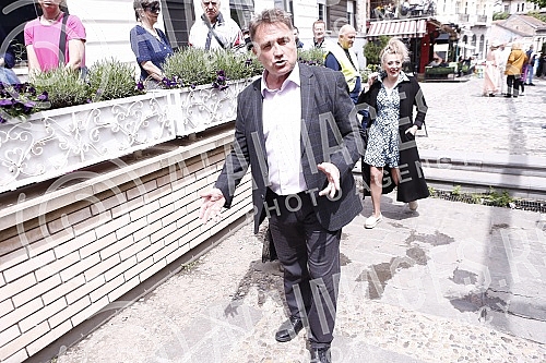 The Tourist Organization of Belgrade and the Association of Skadarlija Lovers have opened the tourist season in Skadarlija on the Plateau near the Skadarlija Fountain.Turisticka organizacija Beograda i Udruzenje ljubitelja Skadarlije su na Plato ko