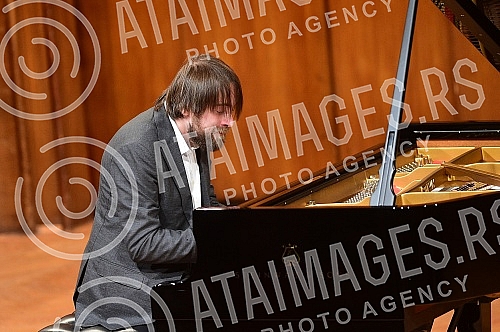 The world star of classical music - pianist Daniil Trifonov will hold a concert for the first time in Belgrade in the Great Hall of the Kolarac Foundation, organized by the Center of Belgrade Festivals - CEBEF.
Svetska zvezda klasicne muzike - pijan The world star of classical music - pianist Daniil Trifonov will hold a concert for the first time in Belgrade in the Great Hall of the Kolarac Foundation, organized by the Center of Belgrade Festivals - CEBEF.
Svetska zvezda klasicne muzike - pijan