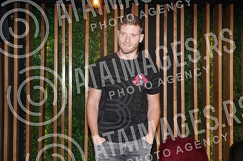 In the Kombank Hall, in the Jazz Canteen in Lisbon, the Plan B Foundation was promoted with the premiere of the first single from the 