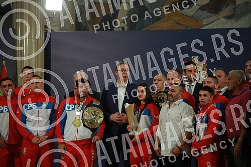 The President of the Republic of Serbia, Aleksandar Vucic, received the winners of gold medals at the European Boxing Championships, Vahid Abasov and Artyom Ageyev, as well as members of the delegation of the Boxing Federation of Serbia and the Olymp