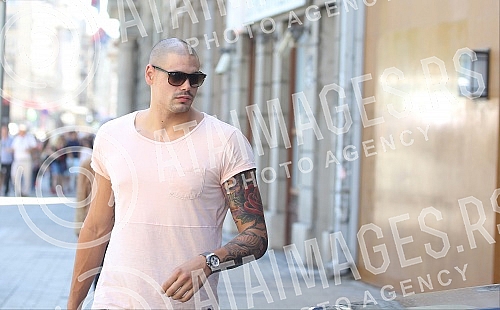 German basketball player Maik Zirbes visiting Belgrade (in front of hotel Square nine).Nemacki kosarkas Majk Cirbes (Maik Zirbes) u poseti Beogradu (ispred hotela Square nine).