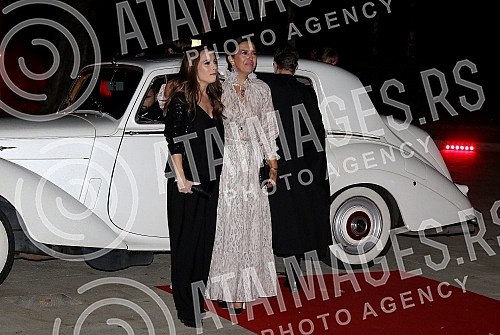 Premiere of the first episode of 