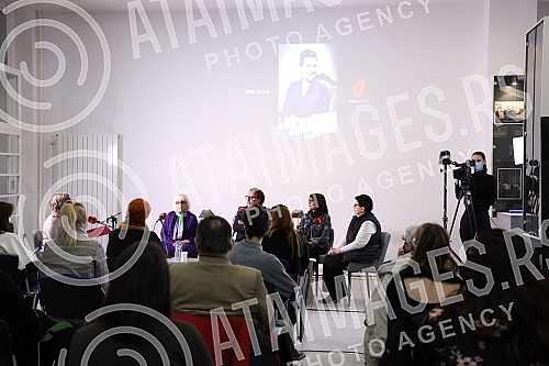 A conversation about the personality and fashion style of the first lady of Yugoslavia, Jovanka Broz, was held at the RTS club.Razgovor o licnosti i modnom stilu prve dame Jugoslavije Jovanki Broz odrzan je  u RTS klubu.