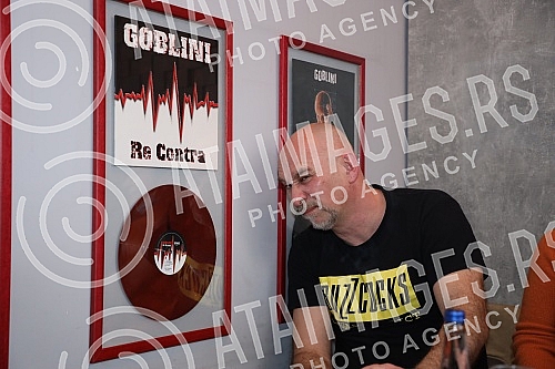 Promotion of the anthological album 