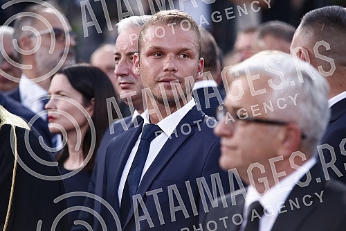 The state manifestation dedicated to the memory of all martyred and exiled Serbs on the occasion of the 27th anniversary of the military action Storm, this year was held in Novi Sad on Freedom Square.Drzavna manifestacija posvecena secanju na sve st