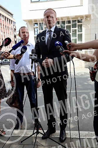 The president of the Freedom and Justice Party, Dragan Djilas, gave a statement to the First Basic Public Prosecutor's Office regarding the charges he filed against Serbian President Aleksandar Vucic and Finance Minister Sinisa Mali for 