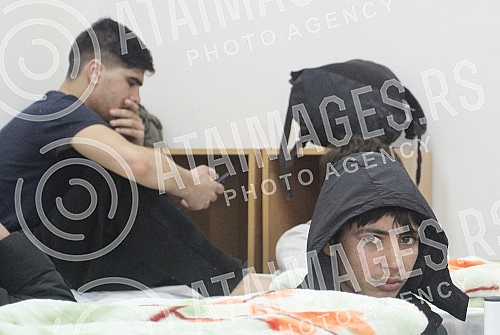 Aleksandar Vulin - Labor Minister, Nebojsa Stefanovic - Interior Minister Zoran Djordjevic - Defence Minister Miroslav Cuckovic - Obrenovac Mayor visited the temporary reception center for migrants.Aleksandar Vulin - ministar za rad, Nebojsa Stefano