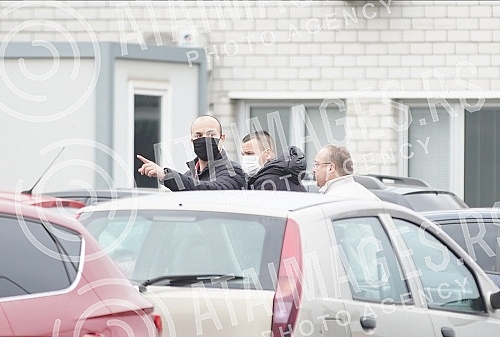 Accompanied by a lawyer, Vladimir Vuletic went to the premises of the Prosecutor's Office for Organized Crime in Ustanicka Street in Belgrade to be questioned about the circumstances of his cooperation with Veljko Belivuk's criminal organization, whi