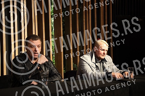 A press conference on the occasion of the Van Gogh group concert in the Kombank Hall was held at the Club Lisbon, and those present were able to see the premiere of the video for the song 