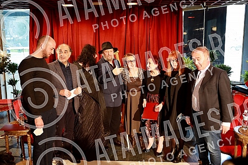 Actor Petar Bozovic was awarded the prize of the Association of dramatic artists of Serbia for his life's work in 2020 - the Dobrica ring award.Glumcu Petru Bozovicu urucena nagrada  Udruzenja dramskih umetnika Srbije za zivotno delo u 2020. godini