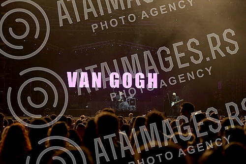 Performance of the band Van Gogh on the second day of the Exit Festival 2021 on the main stage.
Nastup benda Van Gogh drugog dana Exit festivala 2021. na bini Main stage. Performance of the band Van Gogh on the second day of the Exit Festival 2021 on the main stage.
Nastup benda Van Gogh drugog dana Exit festivala 2021. na bini Main stage.