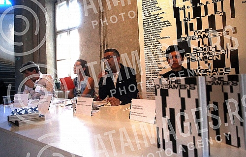A press conference announcing the program of the 58th October Salon - Belgrade Biennale was held at the Museum of the City of Belgrade.Konferencija za novinare na kojoj je najavljen program 58. Oktobarskog salona - Beogradskog bijenala odrzana je u