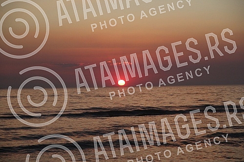 Sandy beach in Durres.Pescana plaza u Dracu.