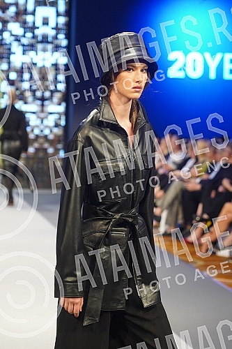 As part of the 34th Zepter Fashion Selection, the Irena Grahovac fashion show was held at the Hyatt Hotel.U sklopu 34. Zepter Fashion Selectiona u hotelu Hyatt odrzana je modna revija Irene Grahovac.