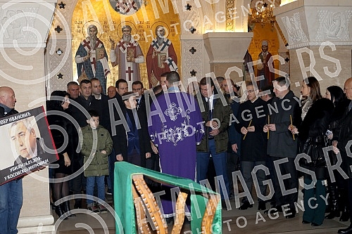 In the crypt of the Saint Sava Temple in Belgrade, a memorial was served to the killed Oliver Ivanovic. U kripti Hrama Svetog Save u Beogradu sluzen je pomen ubijenom Oliveru Ivanovicu.