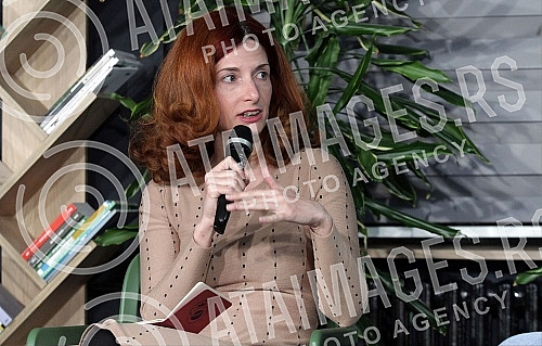 Political platform Solidarity and the coalition Moramo organized a panel discussion - Women's Labor Rights, which discussed the state of women's labor rights in Serbia.Politicka platforma Solidarnost i koalicija Moramo organizovale su tribinu - Rad