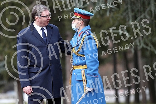 At the Topcider Guard House, Serbian President Aleksandar Vucic, Defense Minister Nebojsa Stefanovic and Chief of General Staff Milan Mojsilovic attended a presentation on the results of the analysis of the state of functional and operational capabil