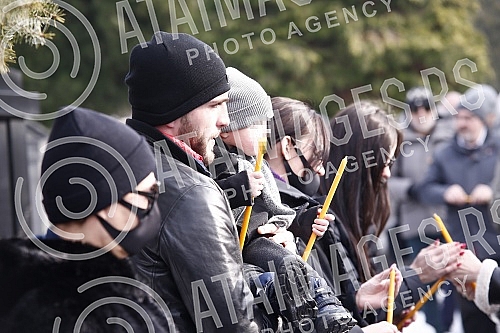 A memorial service on the occasion of the twenty-second anniversary of the death of Zeljko Raznatovic - Arkan was held at the New Cemetery.Pomen povodom dvadeset druge godisnjice od smrti Zeljka Raznatovica - Arkana odrzan je na Novom groblju.