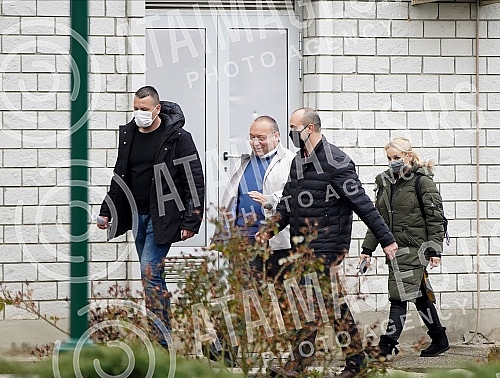 Accompanied by a lawyer, Vladimir Vuletic went to the premises of the Prosecutor's Office for Organized Crime in Ustanicka Street in Belgrade to be questioned about the circumstances of his cooperation with Veljko Belivuk's criminal organization, whi