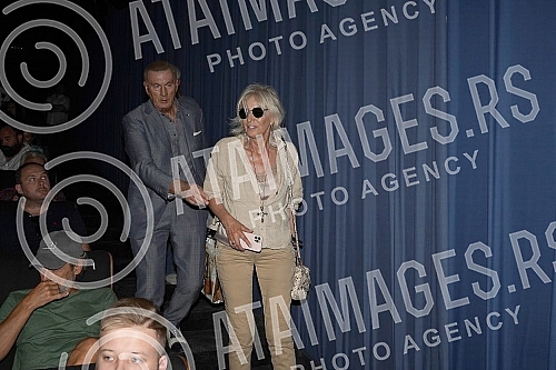 The premiere of the song and the screening of the video 