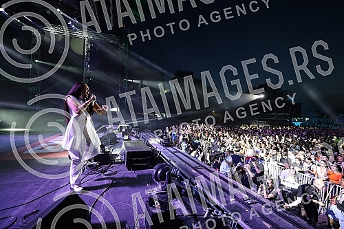 Performance of the singer Senidah on the first day of the EXIT festival 2021 on the Main stage.
Nastup pevacice Senidah prvog dana EXIT festivala 2021. na Main stageu. Performance of the singer Senidah on the first day of the EXIT festival 2021 on the Main stage.
Nastup pevacice Senidah prvog dana EXIT festivala 2021. na Main stageu.