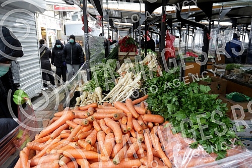 Markets in Belgrade are open three days a week, starting Thursday.Pijace u Beogradu rade tri dana nedeljno, od cetvrtka.