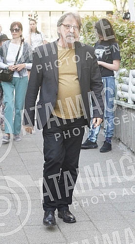 Promotion of the book by Zarko Lausevic Padre, idiot! was held at the Student Cultural Center.Promocija knjige Zarka Lausevica Padre, idiote! odrzana je u Studentskom kulturnom centru. 