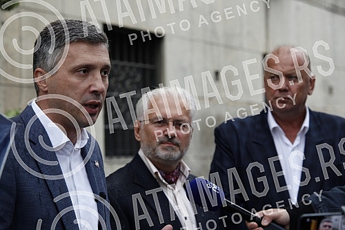 A press conference of the Serbian movement Dveri was held in front of the building of the Government of Serbia with the topic 