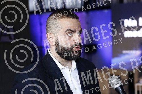 The New Literacy Program, implemented in partnership by the United States Agency for International Development (USAID) and Propulsion, organized a press conference 