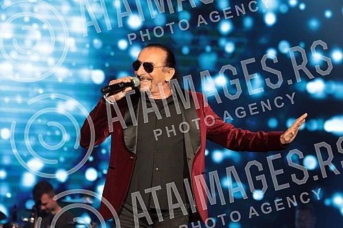 Concert of Zeljko Bebek held in Sava centar.
Koncert Zeljka Bebeka u Sava centru. Concert of Zeljko Bebek held in Sava centar.
Koncert Zeljka Bebeka u Sava centru.