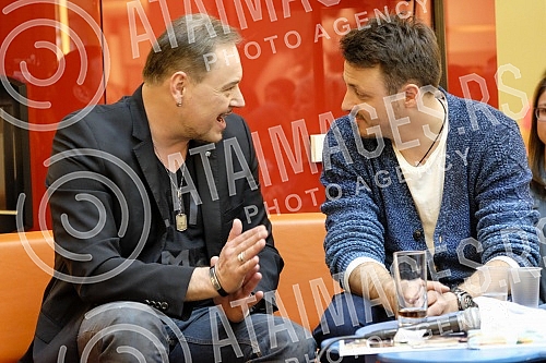 U Trznom centru USCE Shopping centar odrzano druzenje sa ucesnicima Eurosonga (Eurosong 2015 - Wiena). Ucestovali su: Bojana Stamenom (Srbija/Serbia), Nenad Knezevic - Knez (Crna Gora/Montenegro), Daniel Kajmakoski (Makedonija/FYROM) i Eduard Romanyu