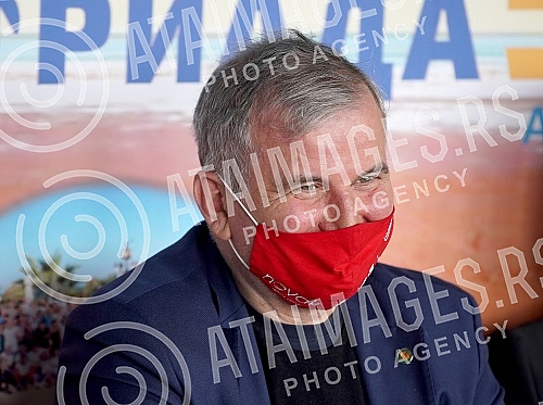 A press conference of the representatives of the Serbian federation of company sports, at which it was announced that they will go to the Summer company sports games in Greece in June.
Konferencija za novinare predstavnika Srpske federacije kompani A press conference of the representatives of the Serbian federation of company sports, at which it was announced that they will go to the Summer company sports games in Greece in June.
Konferencija za novinare predstavnika Srpske federacije kompani