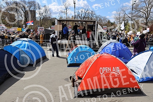 Freelancers protest against the proposal to amend the Law on personal income tax, which was adopted by the Government in front of the National assembly of Serbia.Protest frilensera zbog predloga za izmenu Zakona o porezu na dohodak gradjana koji je