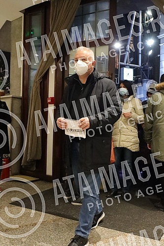 A concert in honor of the legendary drummer Dragoljub Djuricic, the man with the biggest smile on the domestic music scene, was held at the Atelier 212 theater.Koncert u cast legendarnog bubnjara Dragoljuba Djuricica, coveka sa najvecim osmehom na 